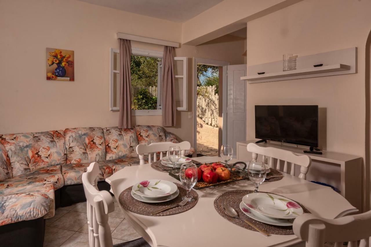 Vasiliki Apartments Tragaki Bagian luar foto